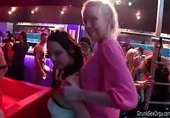ماري مشاهدة سكس عربي جديد في الحديقة