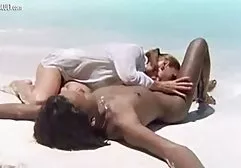 الأسد الأحمر, الأبيض سكس عربي جديد تحميل والجوارب السوداء الروابط و الأرجواني ليو